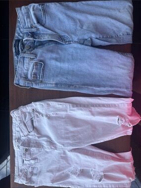 Light Wash and White Cropped Women’s Jeans Duo by Aeropostale